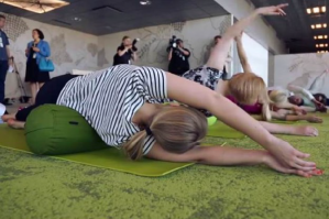Компания Finavia  научит йоге прямо в аэропорту