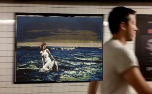 Анимированные GIF-картинки используются в качестве рекламы в метро