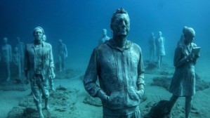 Подводный музей превращающий дно океана в арт-галерею