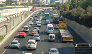 Водители в Израиле следят за безопасностью на дороге